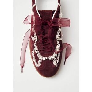 Alohas Tb.490 Burgundy Suede Lace Trim Sneakers Ribbon Laces Women Shoes size 9